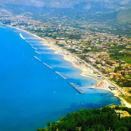 Spiaggia 350mt Panoramica Aria Cond Internet Terrazza 2camere 2bagni Apartment Formia