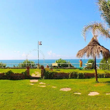 Apartment Spiaggia 350mt Panoramica Aria Cond Internet Terrazza 2camere 2bagni Formia